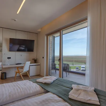 Hotel The Point