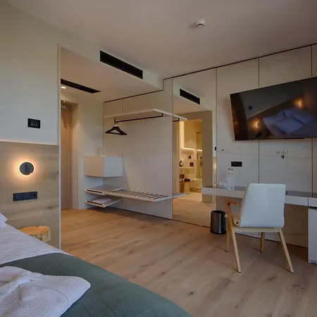The Point Hotel