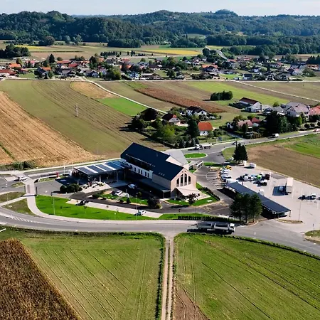 The Point 4* Gorisnica